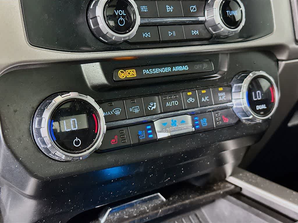 Thumbnail: 2022 Ford Econoline - 18