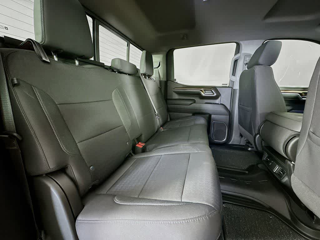 Thumbnail: 2024 Chevrolet Silverado 1500 - 31