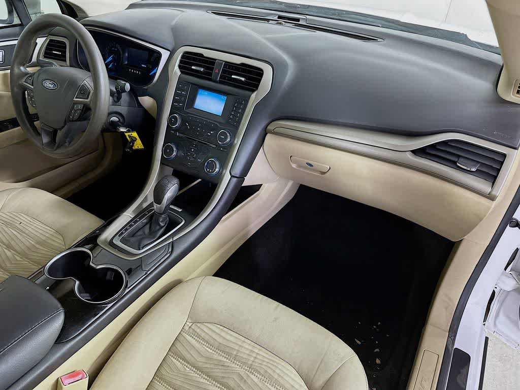 Thumbnail: 2016 Ford Fusion - 31