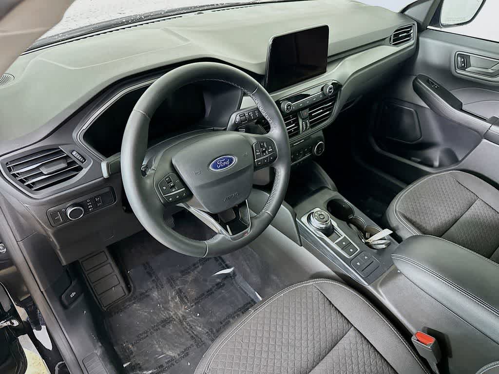 Thumbnail: 2023 Ford Escape - 2