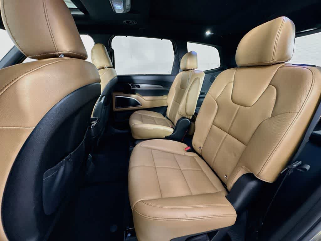 Thumbnail: 2020 Kia Telluride - 13