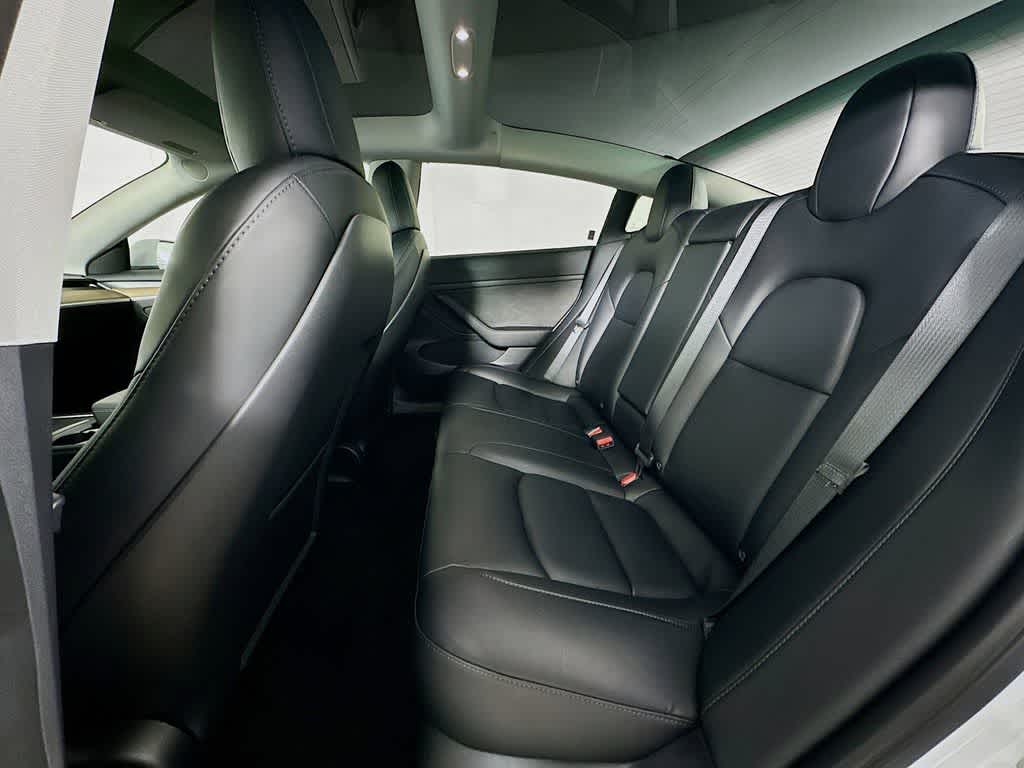 Thumbnail: 2021 Tesla Model 3 - 14