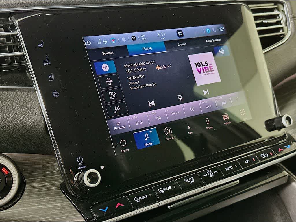 Thumbnail: 2023 Jeep Wagoneer - 17