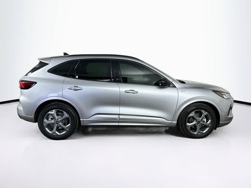 Thumbnail: 2023 Ford Escape - 25