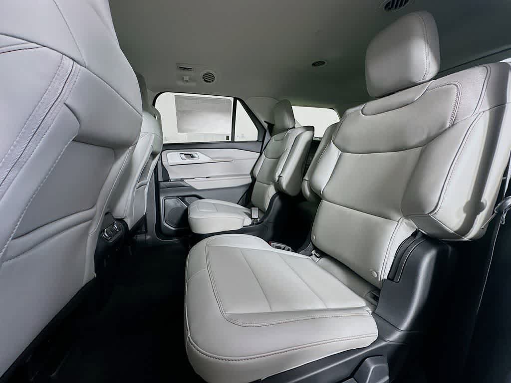 Thumbnail: 2025 Ford Explorer - 14