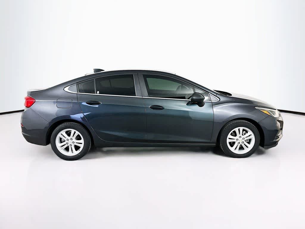 Thumbnail: 2018 Chevrolet Cruze - 24