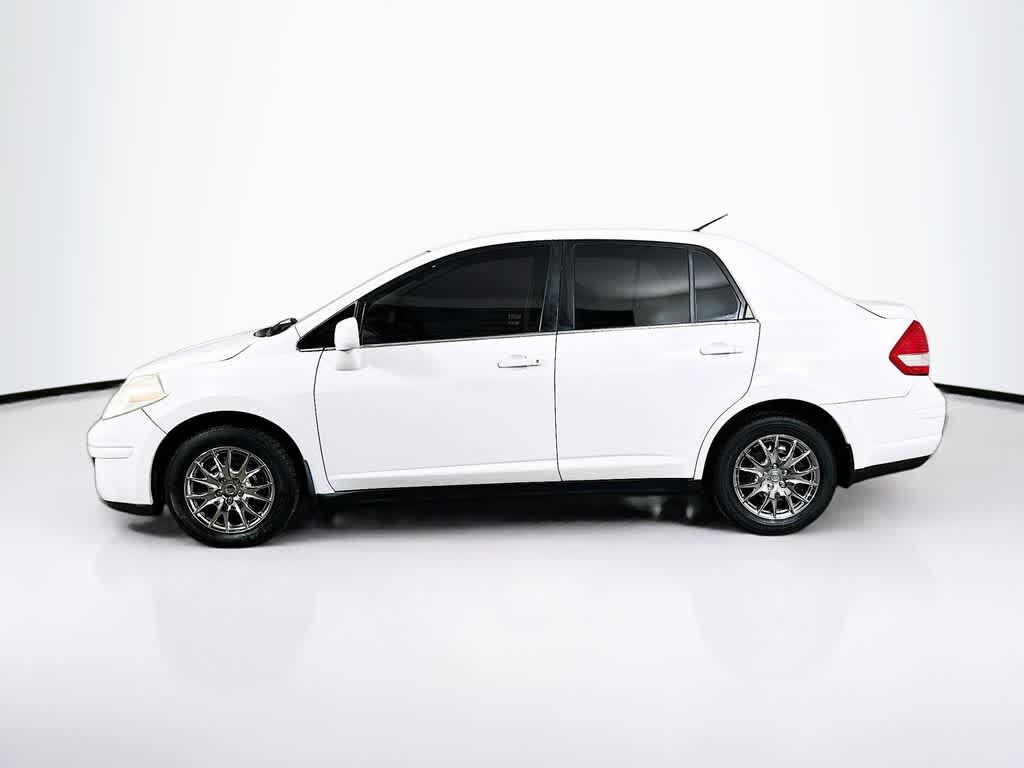 Thumbnail: 2009 Nissan Versa - 3
