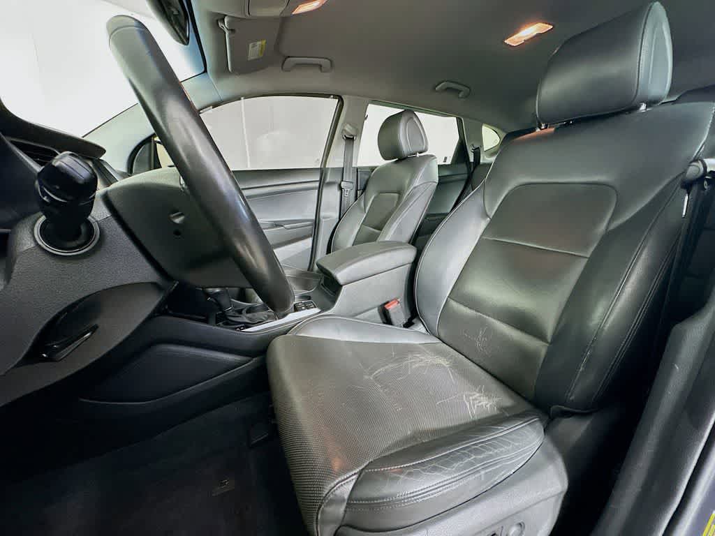 Thumbnail: 2016 Hyundai Tucson - 12