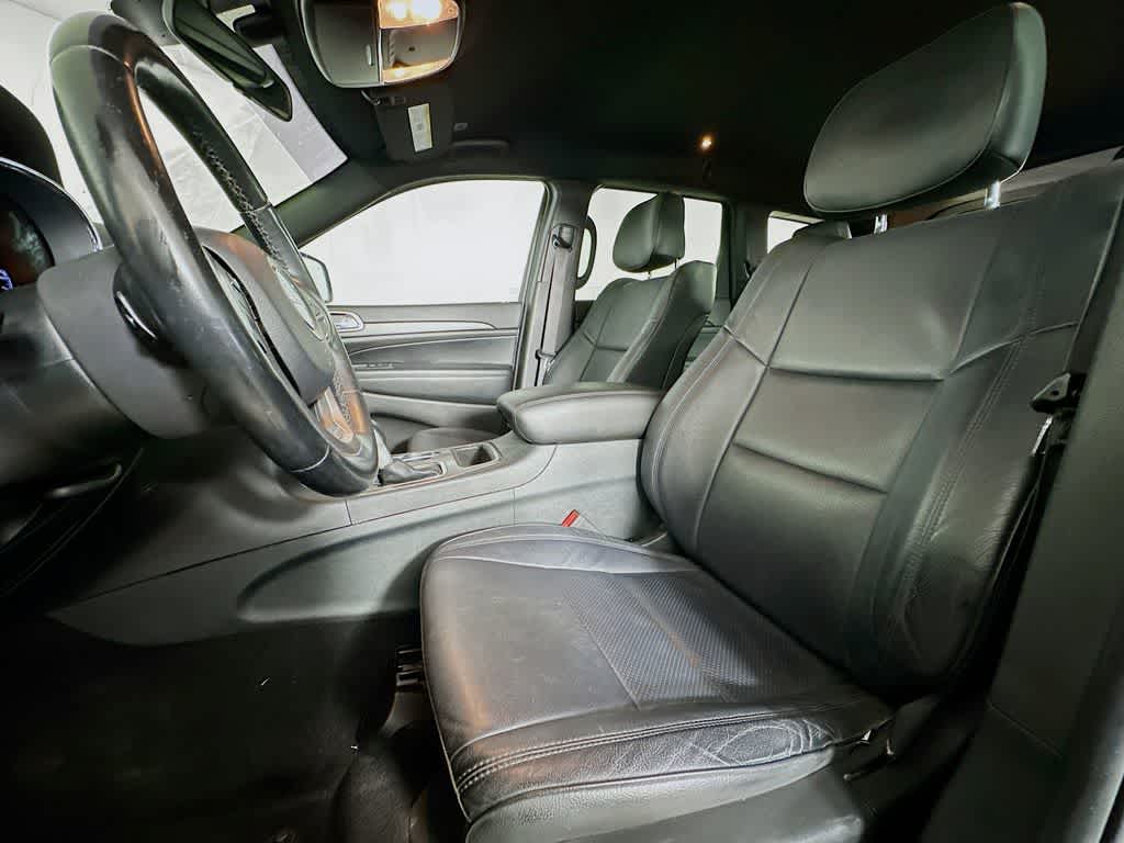 Thumbnail: 2020 Jeep Grand Cherokee - 11