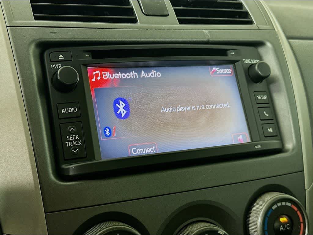 Thumbnail: 2013 Toyota Corolla - 16