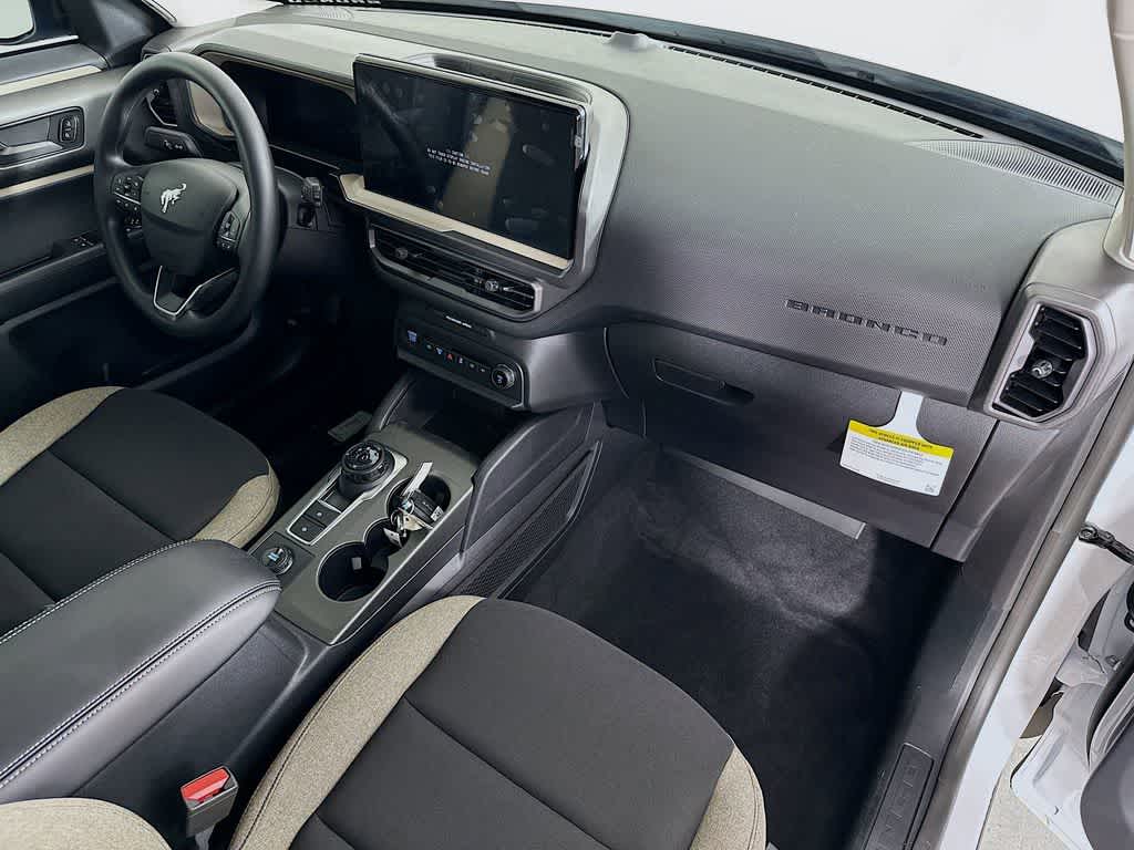 Thumbnail: 2025 Ford Bronco Sport - 31