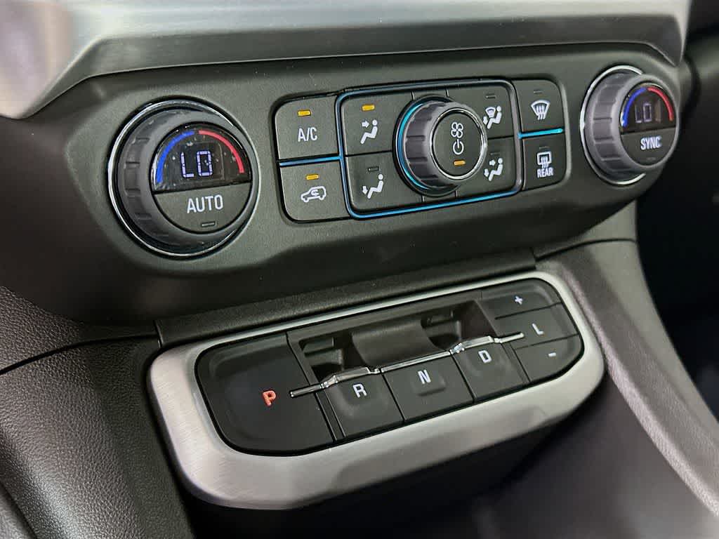Thumbnail: 2023 GMC Acadia - 18