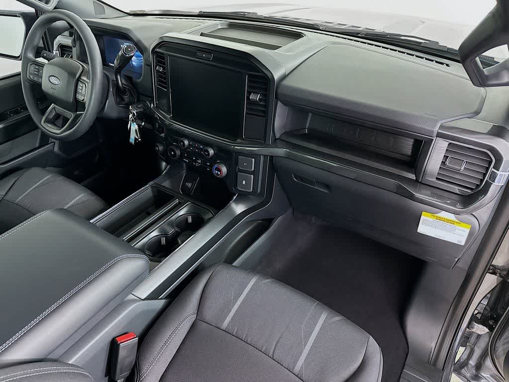 Thumbnail: 2026 Ford F-150 - 32