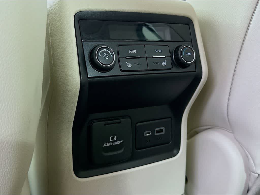 2022 GMC Acadia Denali 13