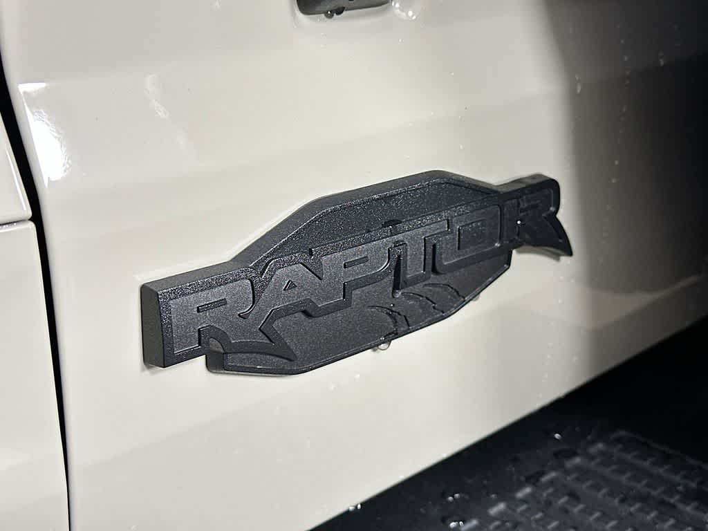 Thumbnail: 2025 Ford Bronco - 7