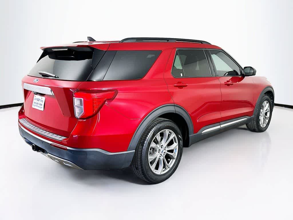 Thumbnail: 2022 Ford Explorer - 25