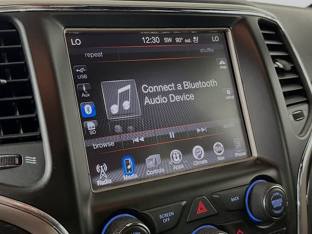 Thumbnail: 2015 Jeep Grand Cherokee - 16