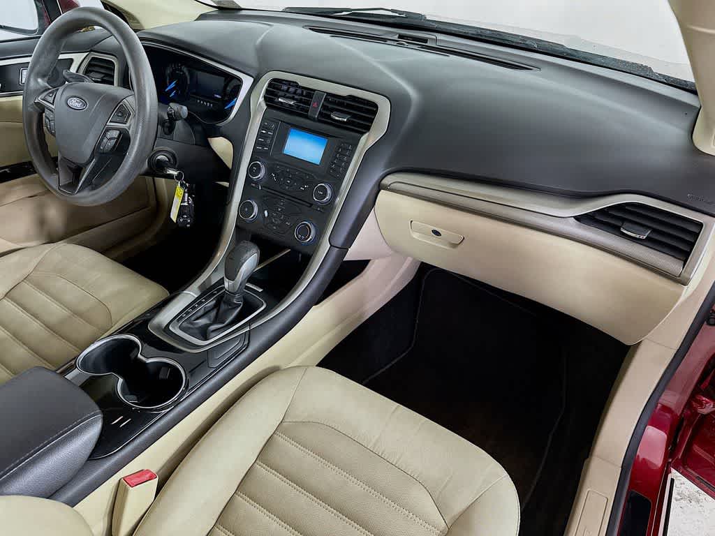 Thumbnail: 2015 Ford Fusion - 31