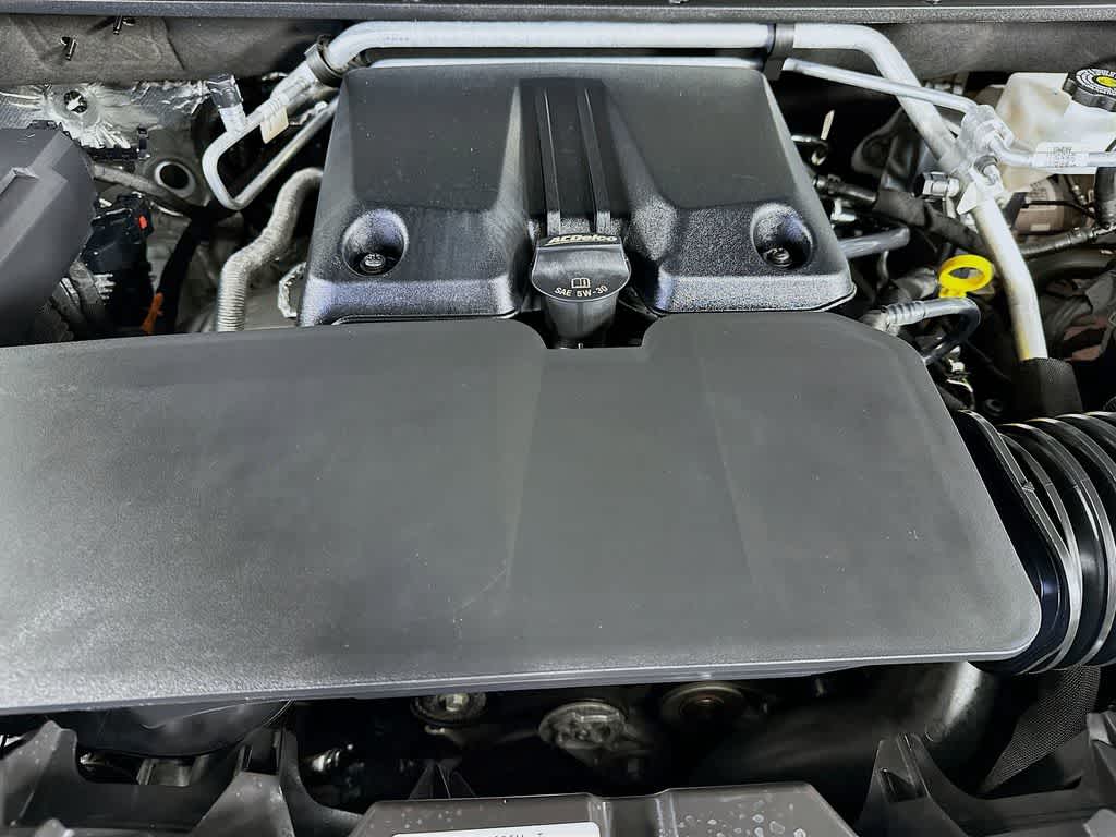 Thumbnail: 2023 Chevrolet Colorado - 9