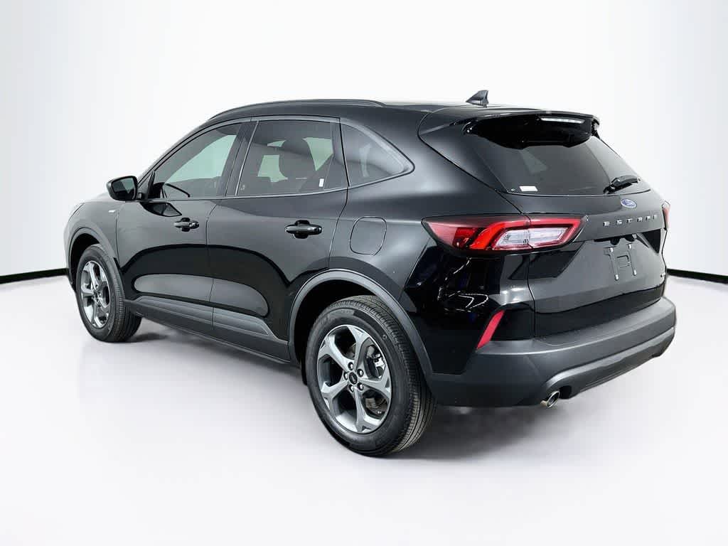 Thumbnail: 2025 Ford Escape - 4