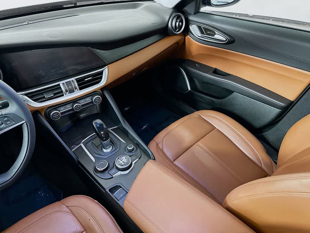 Thumbnail: 2018 Alfa Romeo Giulia - 11