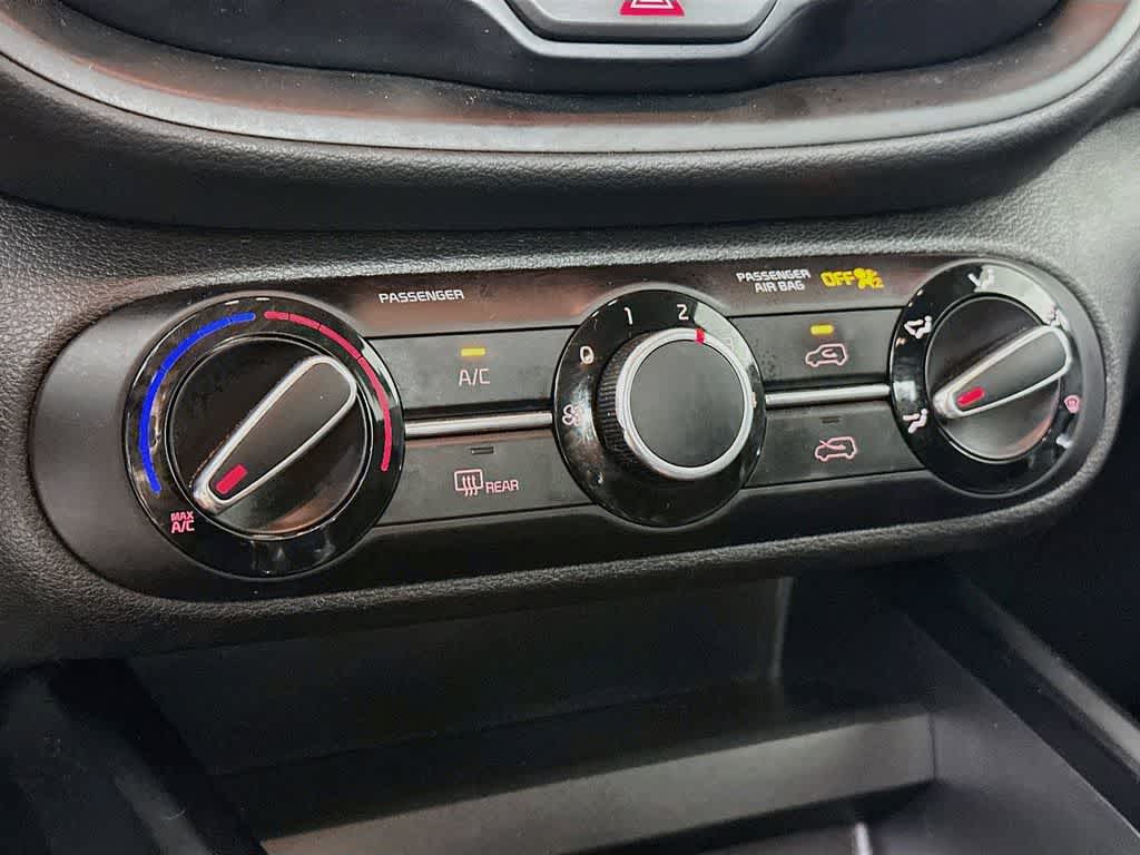 Thumbnail: 2020 Kia Soul - 17