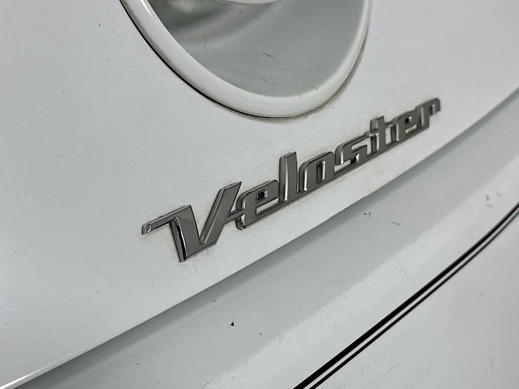 Thumbnail: 2015 Hyundai Veloster - 7