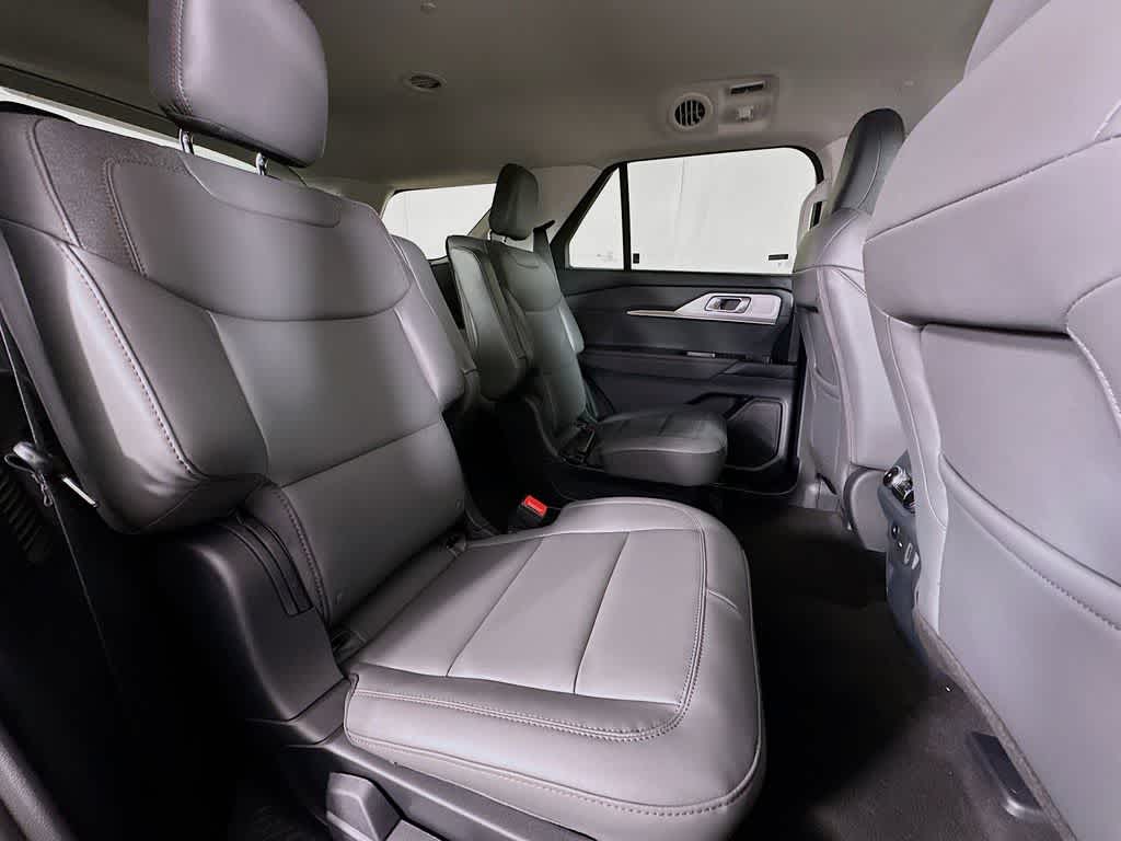 Thumbnail: 2026 Ford Explorer - 32