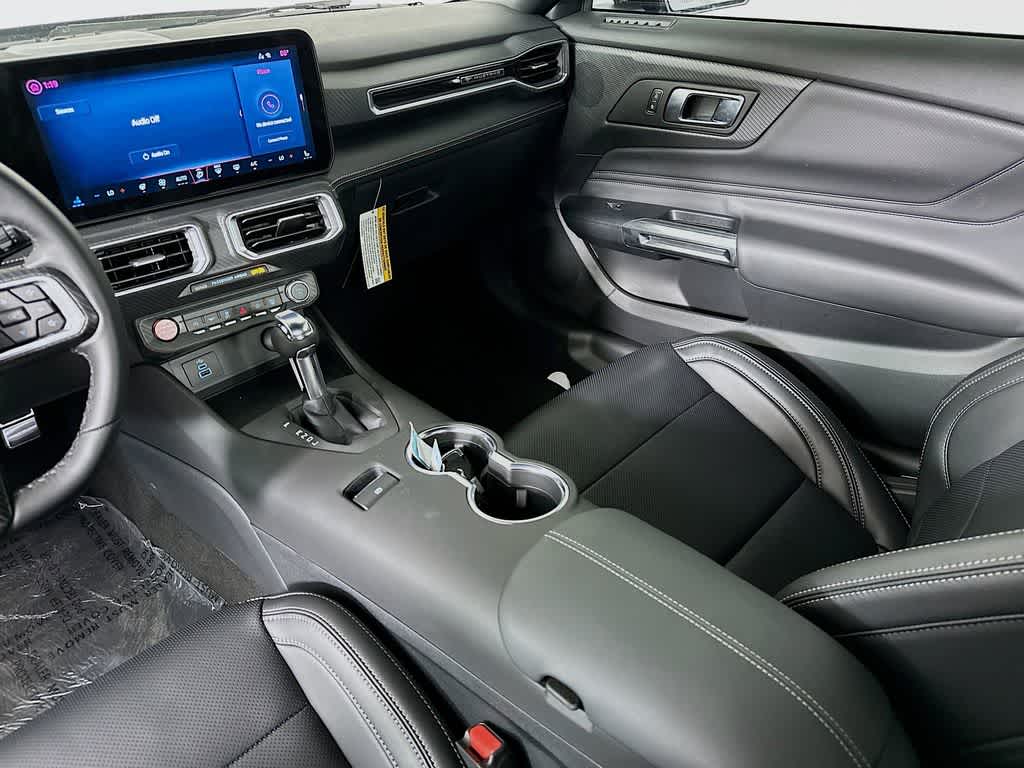 Thumbnail: 2025 Ford Mustang - 10