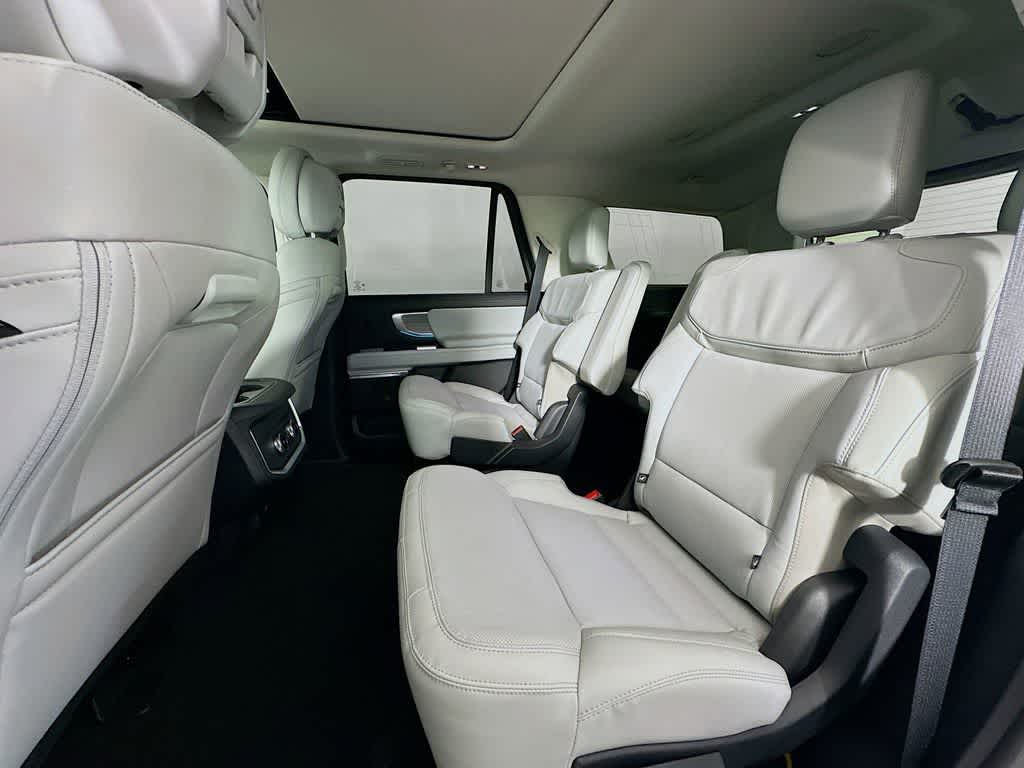 Thumbnail: 2026 Ford Expedition - 14