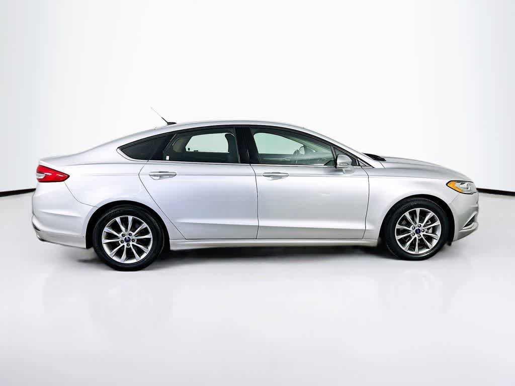 Thumbnail: 2017 Ford Fusion - 26