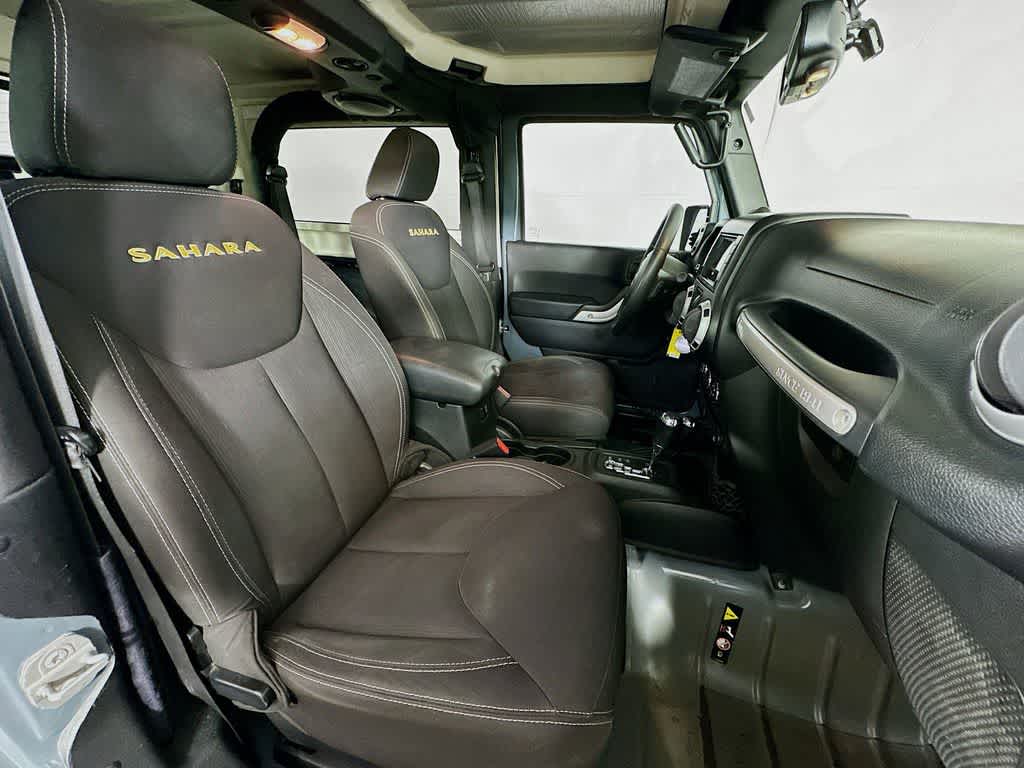 Thumbnail: 2014 Jeep Wrangler - 14