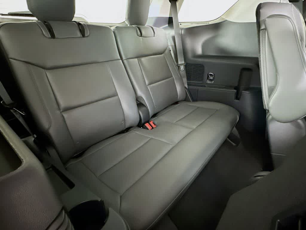 Thumbnail: 2025 Ford Explorer - 31