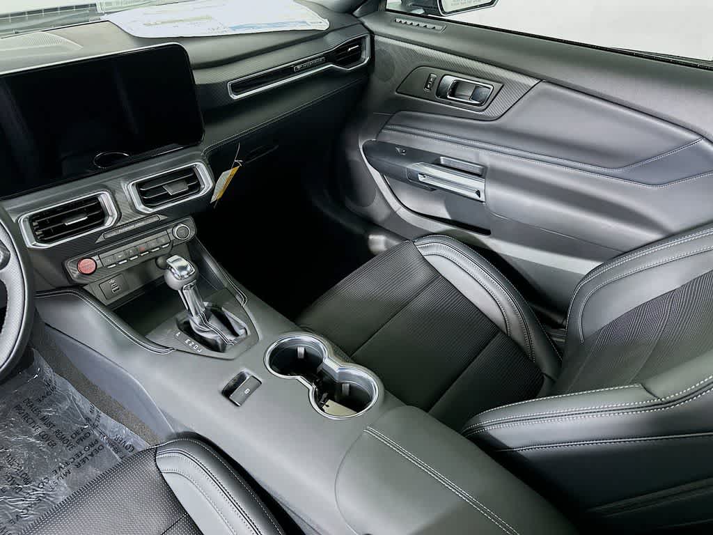 Thumbnail: 2025 Ford Mustang - 11