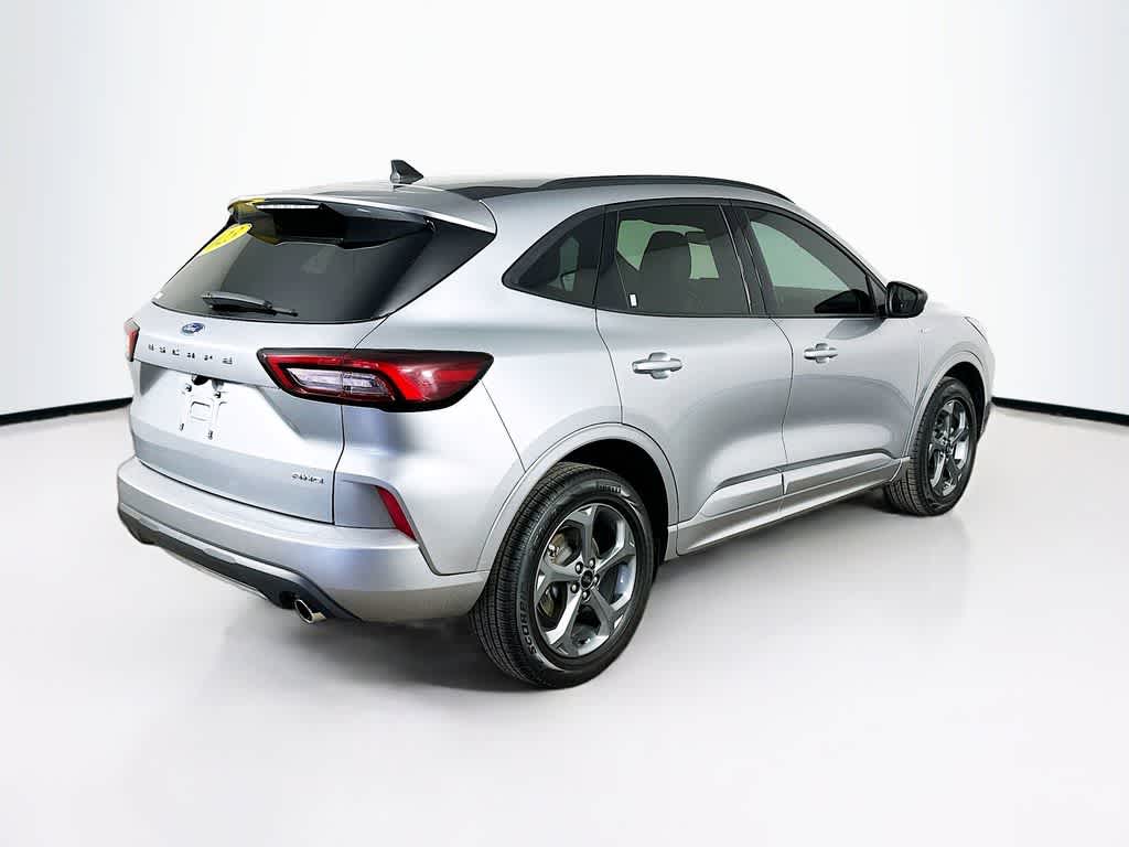 Thumbnail: 2023 Ford Escape - 25
