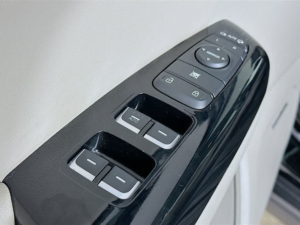 Thumbnail: 2022 Kia Sportage - 30