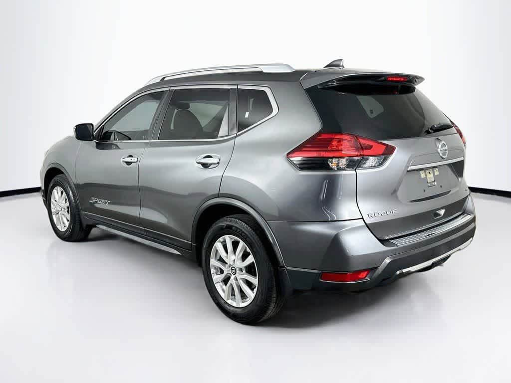 Thumbnail: 2017 Nissan Rogue - 4
