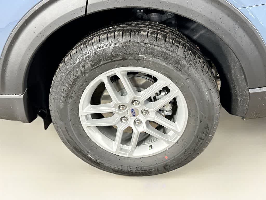Thumbnail: 2026 Ford Explorer - 7