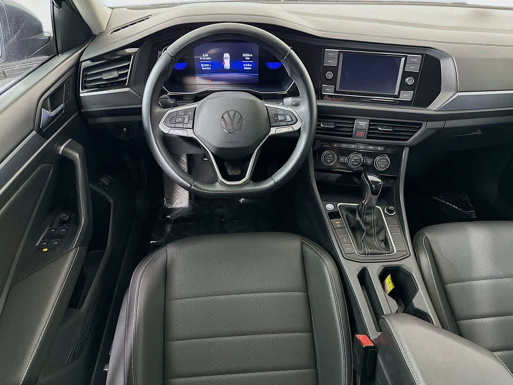 Thumbnail: 2024 Volkswagen Jetta - 10