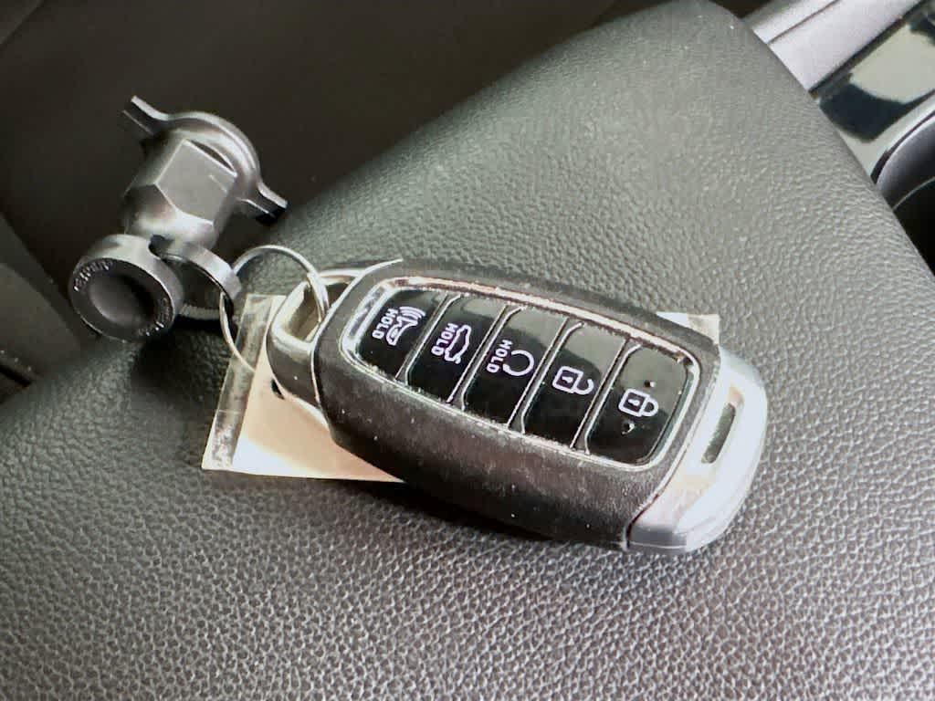 Thumbnail: 2023 Hyundai Elantra - 20