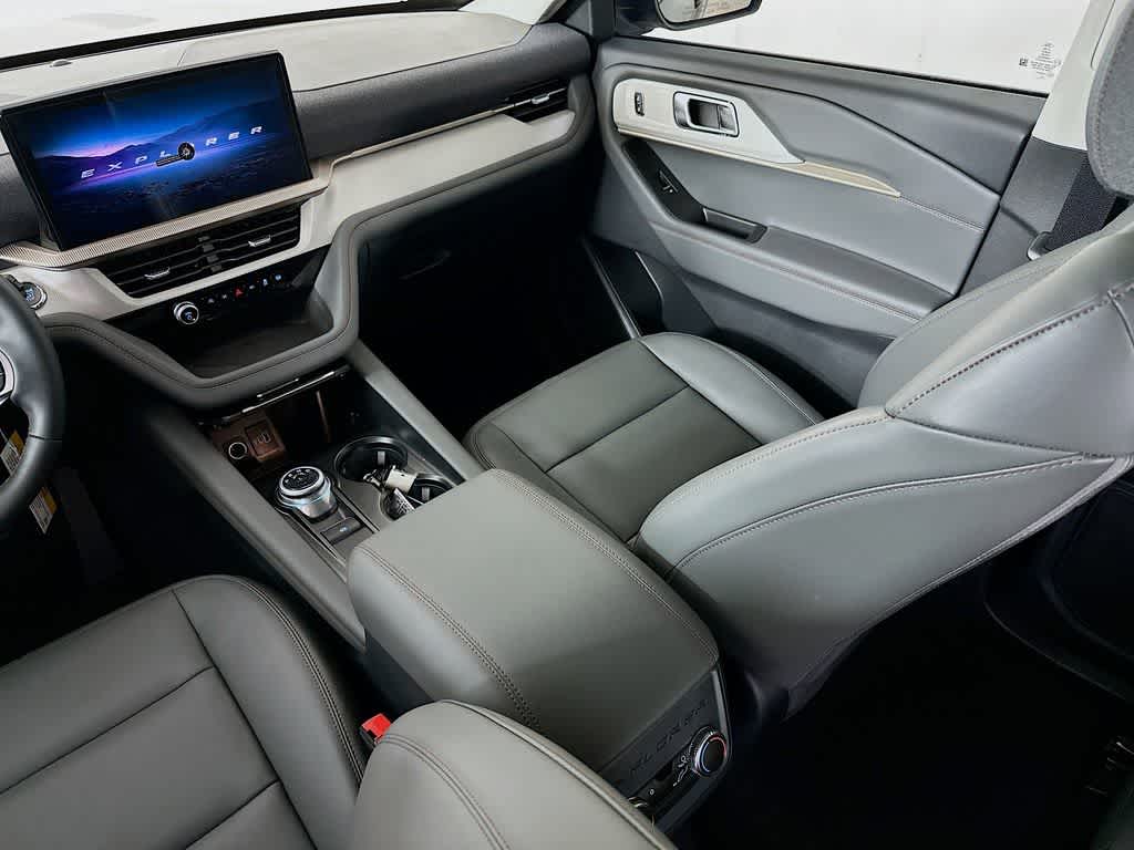 Thumbnail: 2025 Ford Explorer - 11