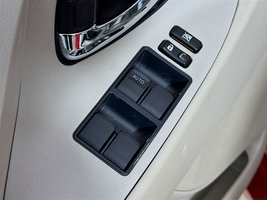 Thumbnail: 2009 Toyota Camry - 27