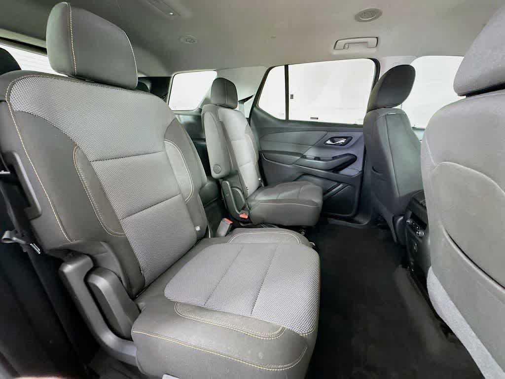 Thumbnail: 2019 Chevrolet Traverse - 31