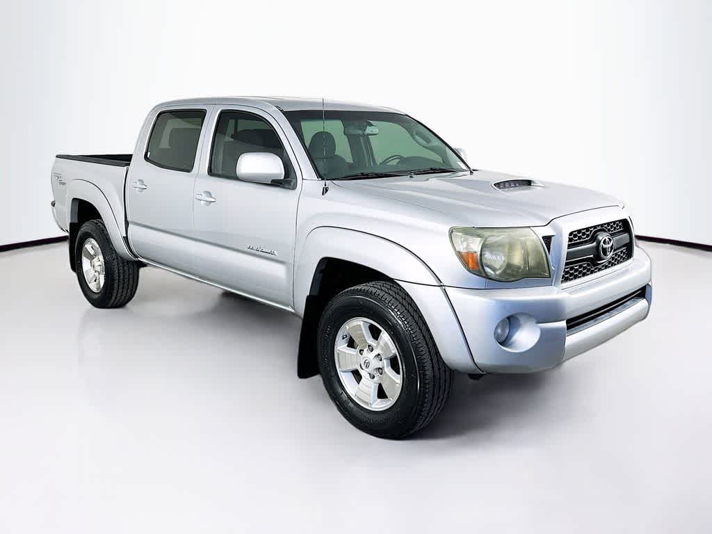 Thumbnail: 2011 Toyota Tacoma - 23