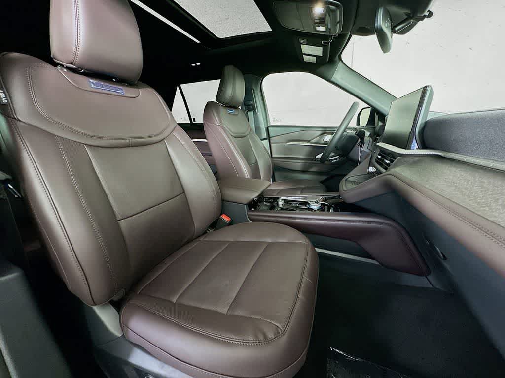 Thumbnail: 2025 Ford Explorer - 15