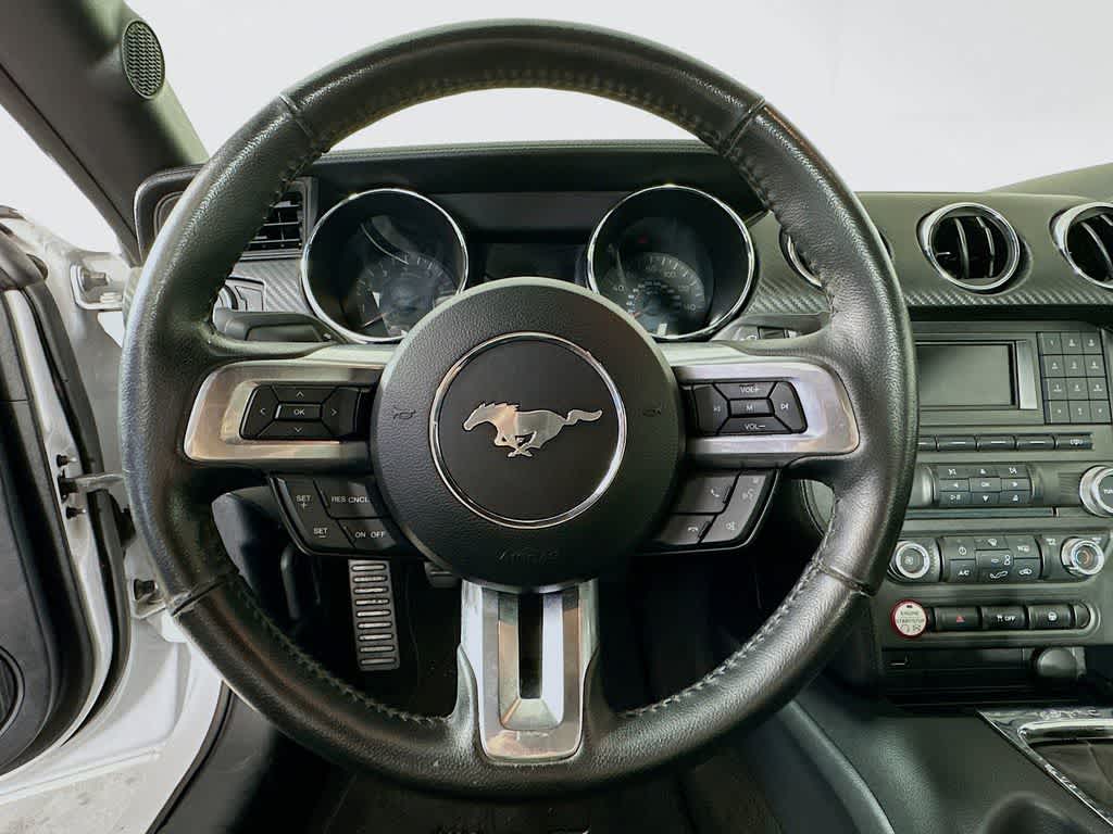 2016 Ford Mustang V6 15