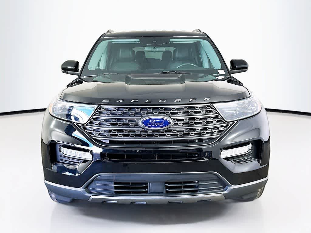 Thumbnail: 2022 Ford Explorer - 6