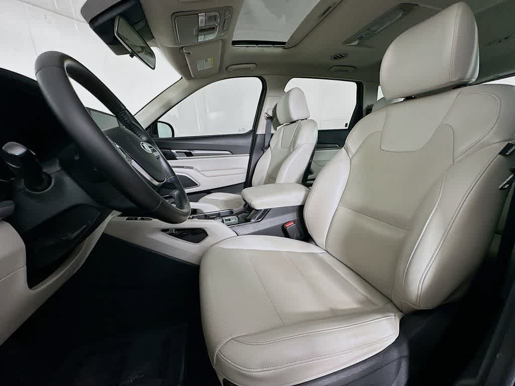 Thumbnail: 2021 Kia Telluride - 11