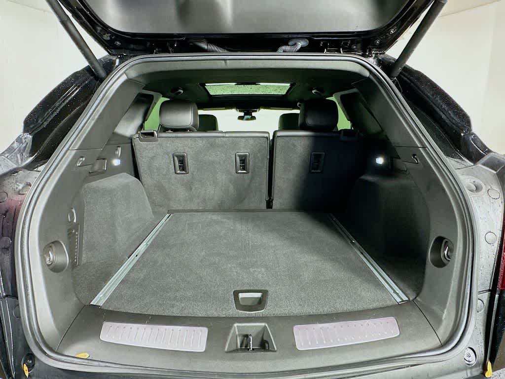 Thumbnail: 2023 Cadillac XT5 - 21