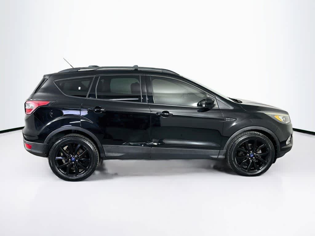 Thumbnail: 2017 Ford Escape - 26